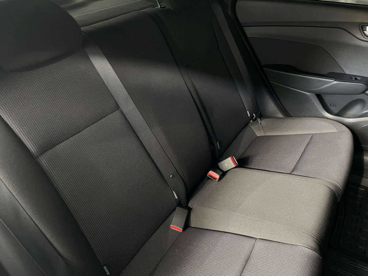 Купить Hyundai Solaris с пробегом. Фото: #16