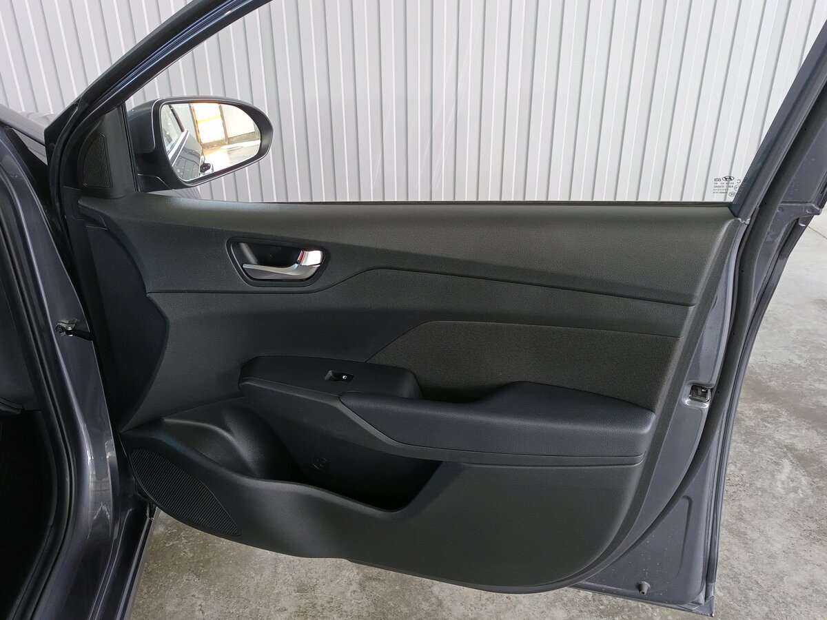 Купить Hyundai Solaris с пробегом. Фото: #15