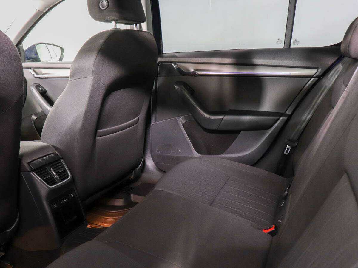 Купить Skoda Octavia с пробегом. Фото: #10