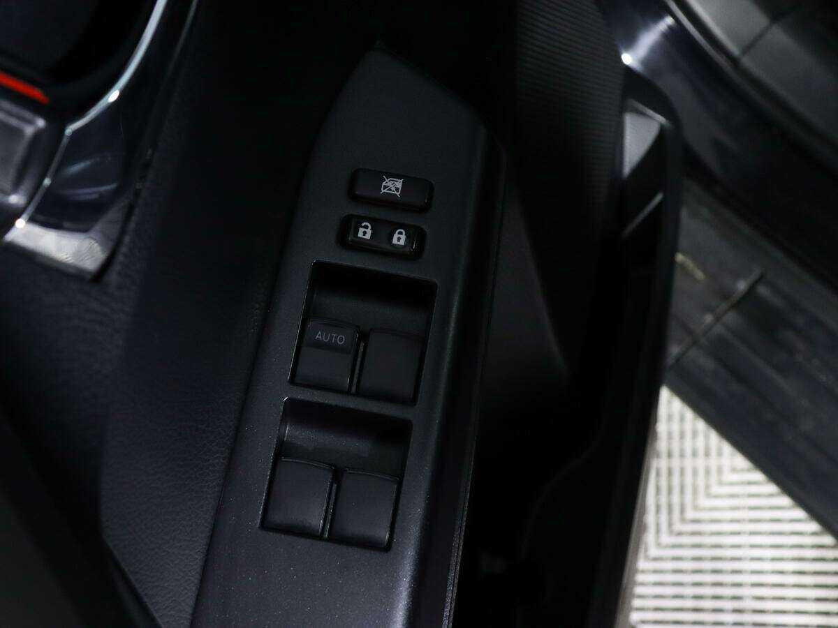 Купить Toyota RAV4 с пробегом. Фото: #15