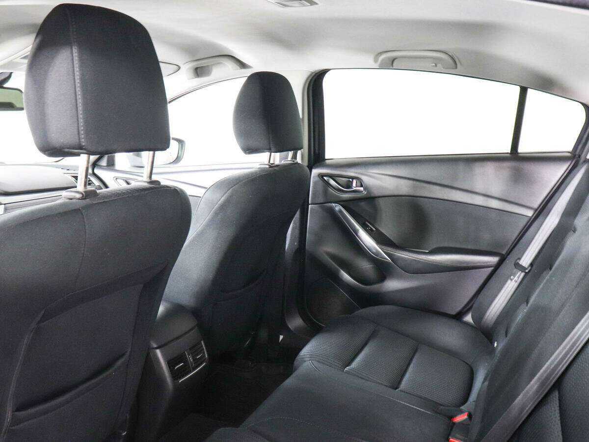 Купить Mazda 6 с пробегом. Фото: #11