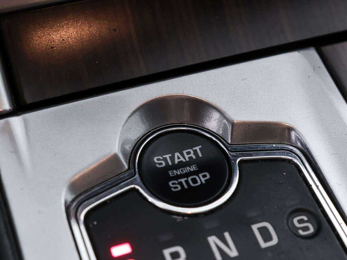 Купить Jaguar XF с пробегом. Фото: #19