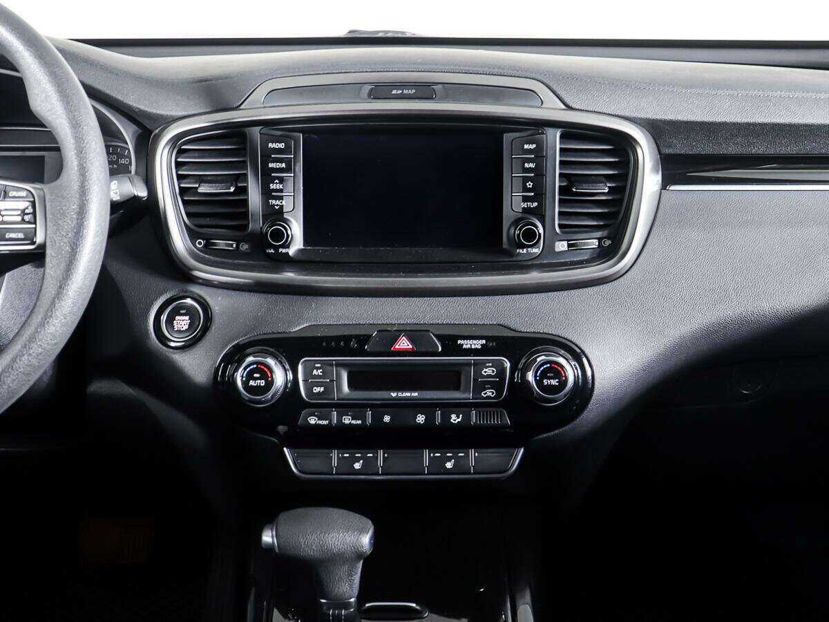 Купить Kia Sorento с пробегом. Фото: #11