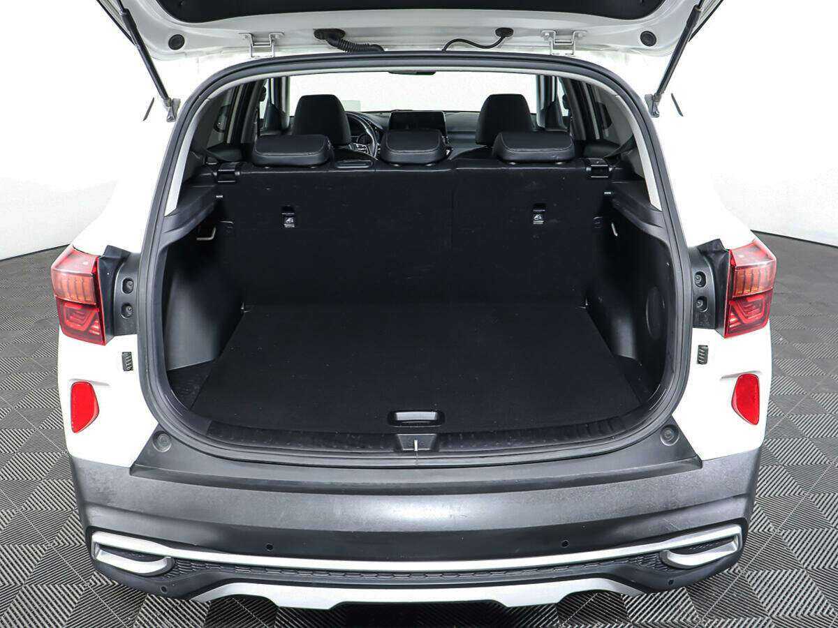 Купить Kia Seltos с пробегом. Фото: #9