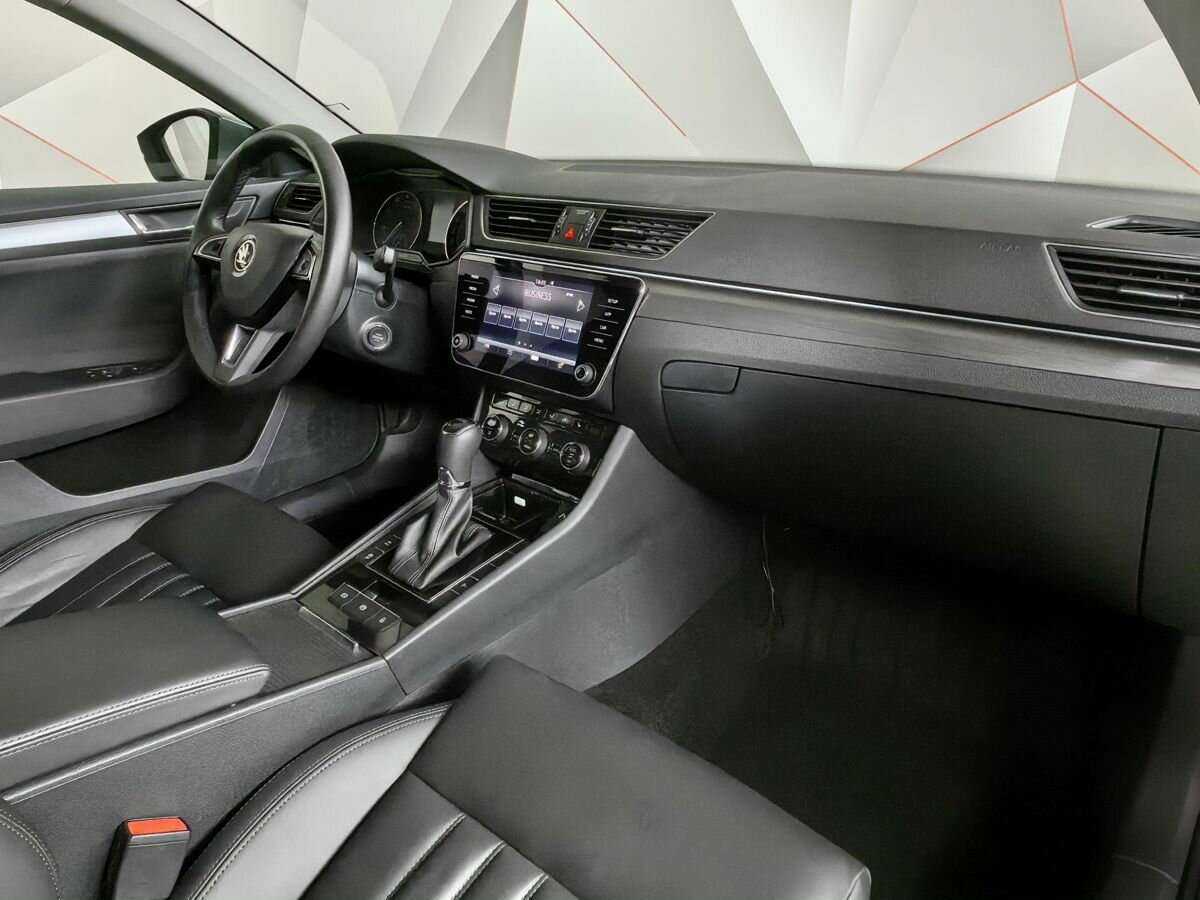 Купить Skoda Superb с пробегом. Фото: #8