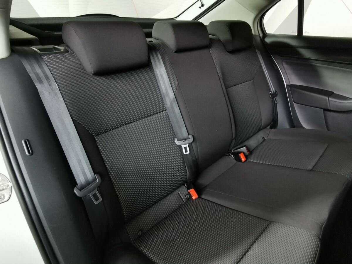 Купить Volkswagen Polo с пробегом. Фото: #11