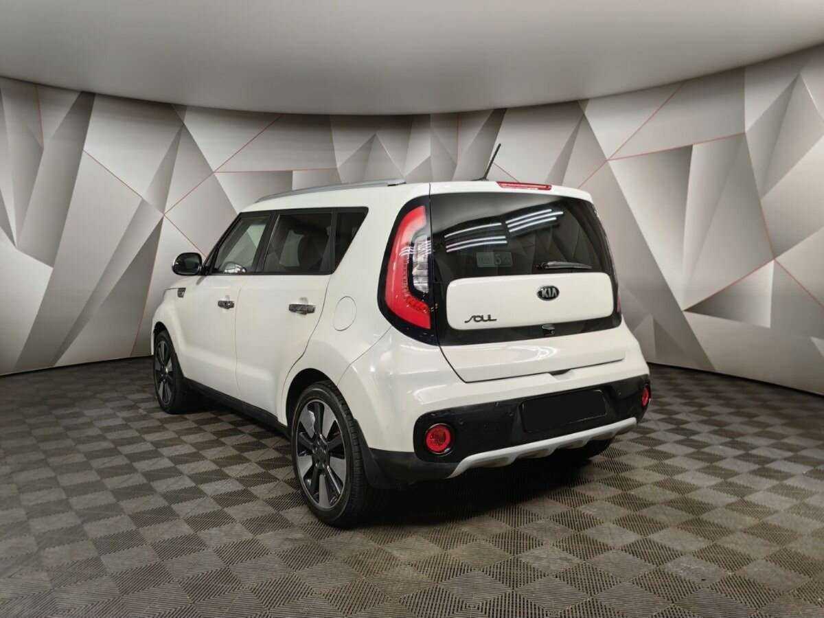 Купить Kia Soul с пробегом. Фото: #3