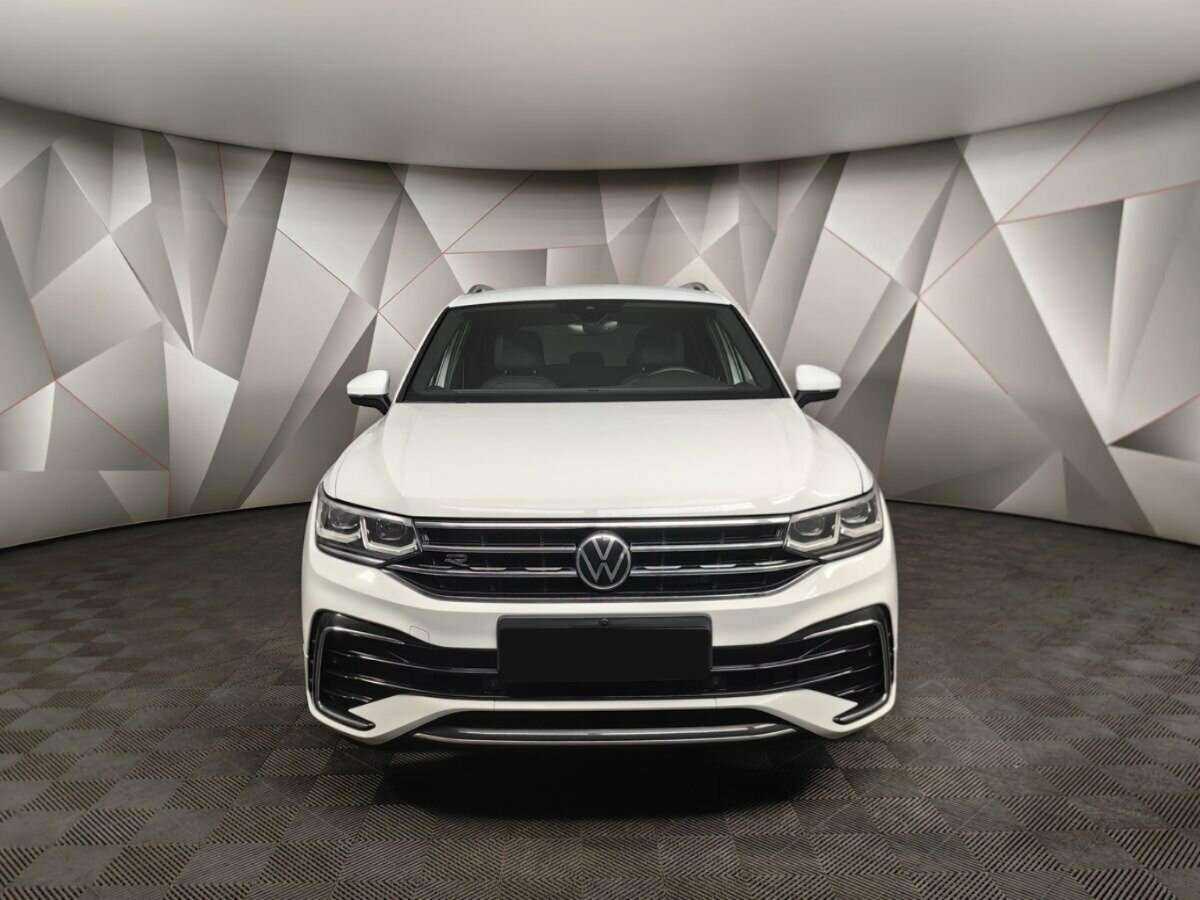 Купить Volkswagen Tiguan с пробегом. Фото: #6