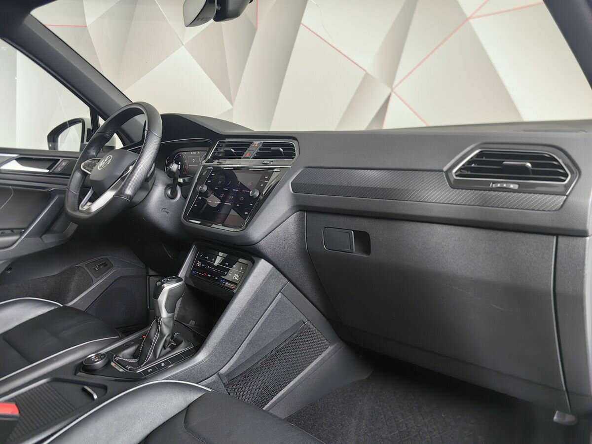 Купить Volkswagen Tiguan с пробегом. Фото: #8