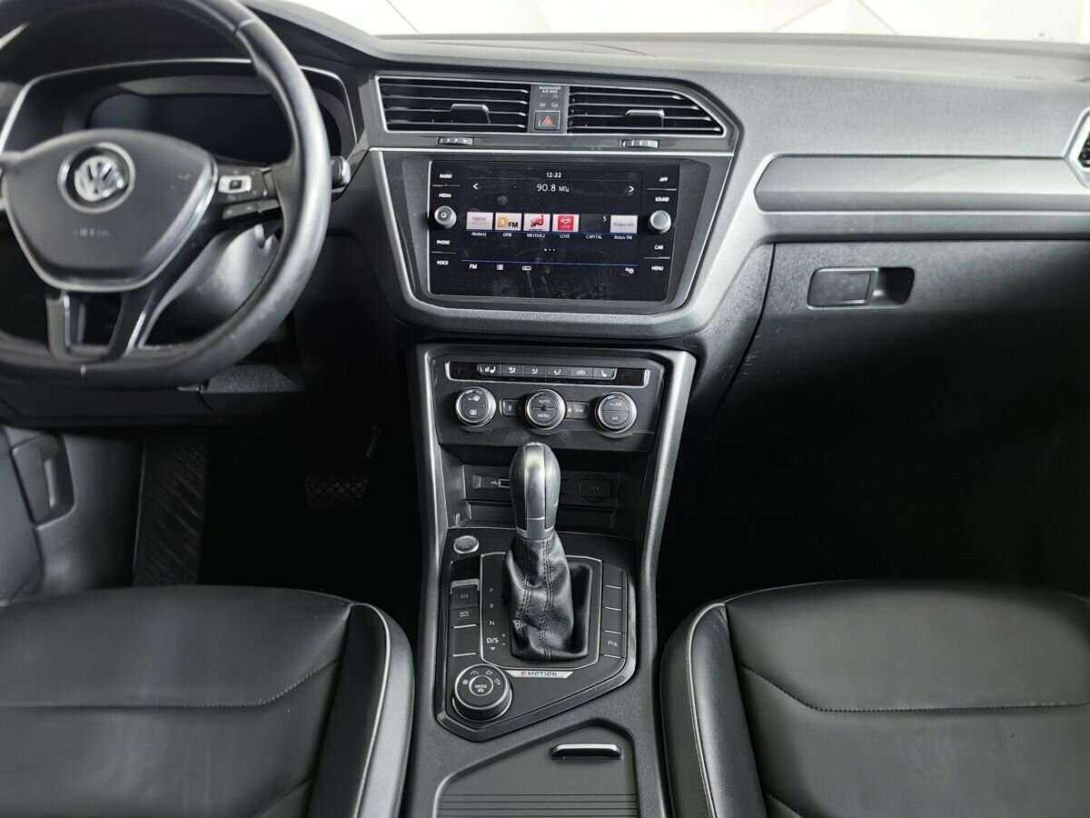 Купить Volkswagen Tiguan с пробегом. Фото: #10