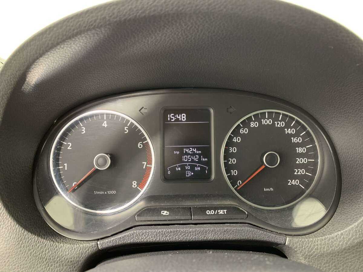 Купить Volkswagen Polo с пробегом. Фото: #10