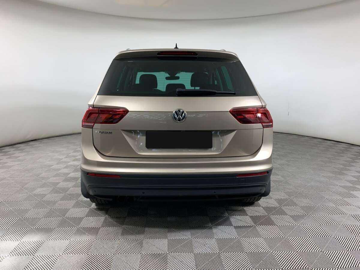 Купить Volkswagen Tiguan с пробегом. Фото: #5