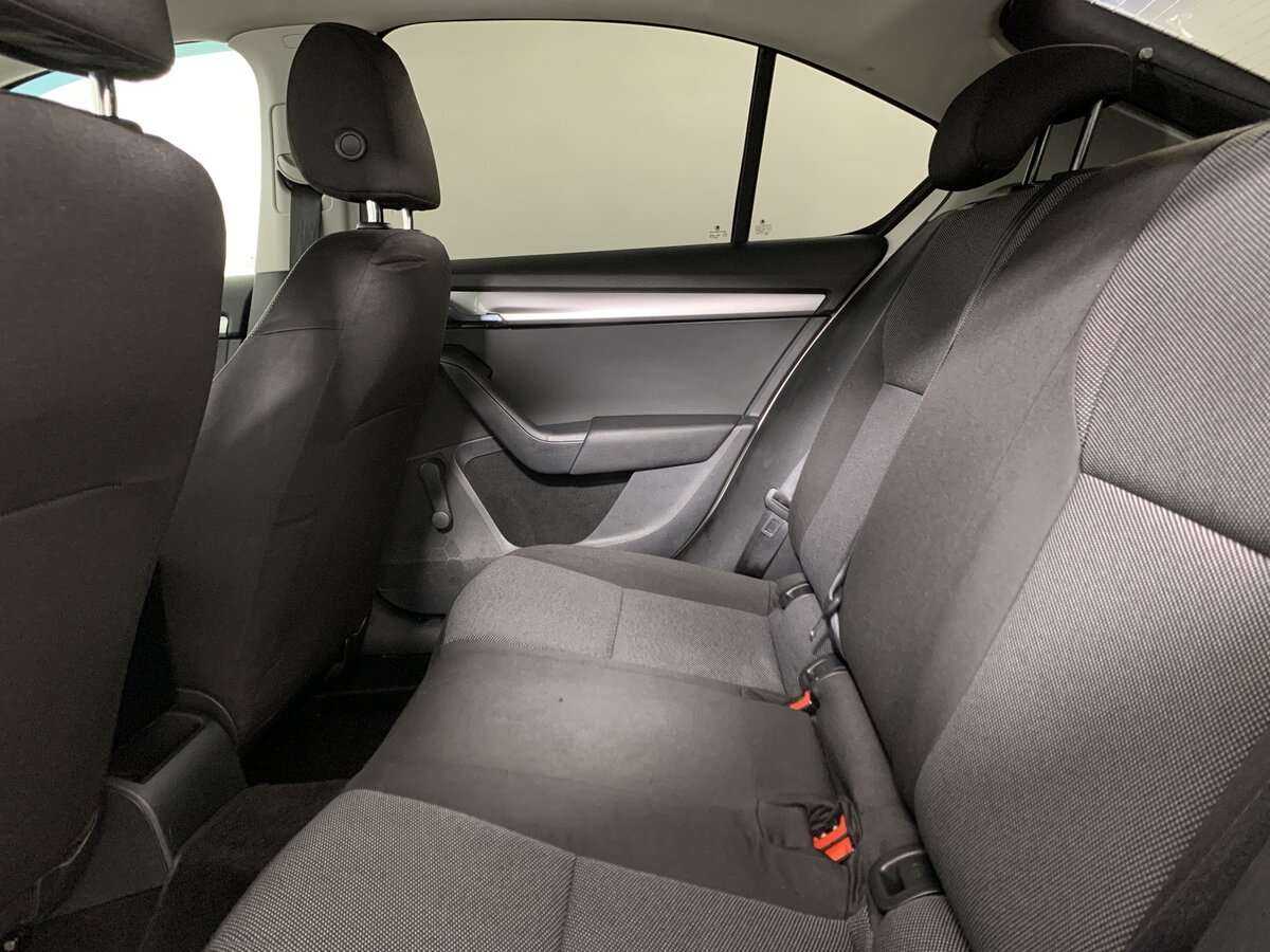 Купить Skoda Octavia с пробегом. Фото: #15