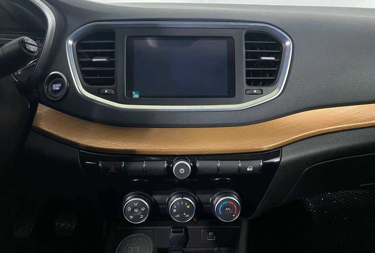 Купить Lada (ВАЗ) Vesta с пробегом. Фото: #10