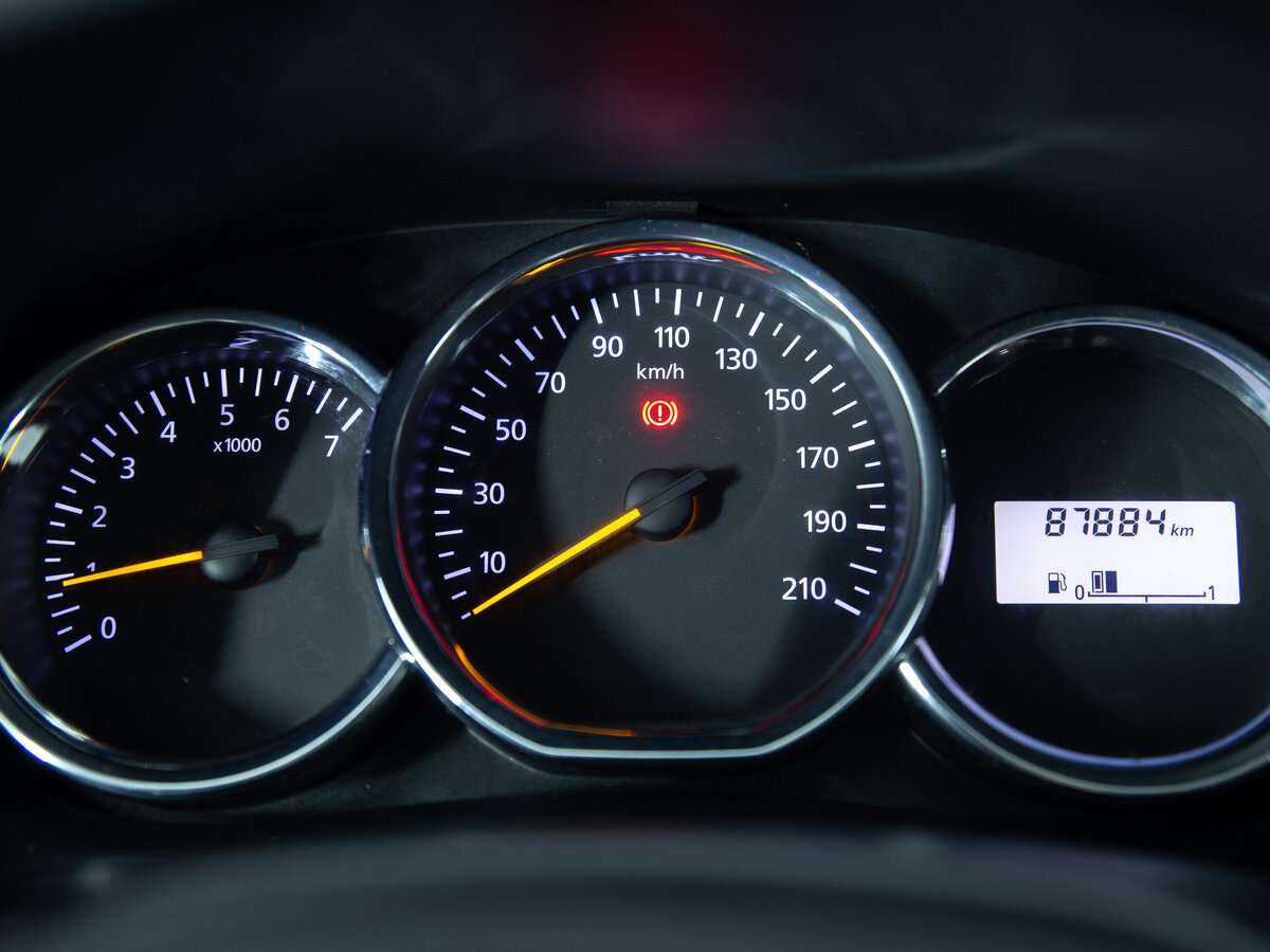 Купить Renault Sandero с пробегом. Фото: #10