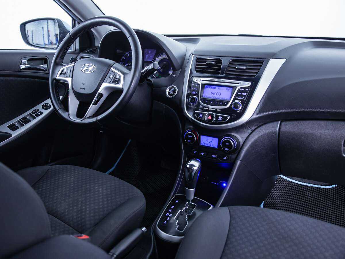 Купить Hyundai Solaris с пробегом. Фото: #12