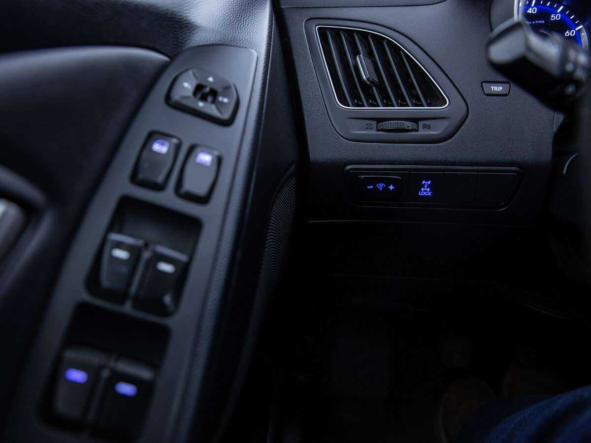 Купить Hyundai ix35 с пробегом. Фото: #12