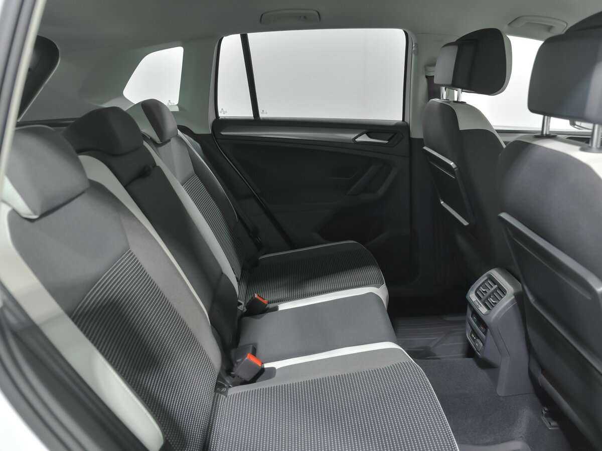 Купить Volkswagen Tiguan с пробегом. Фото: #12