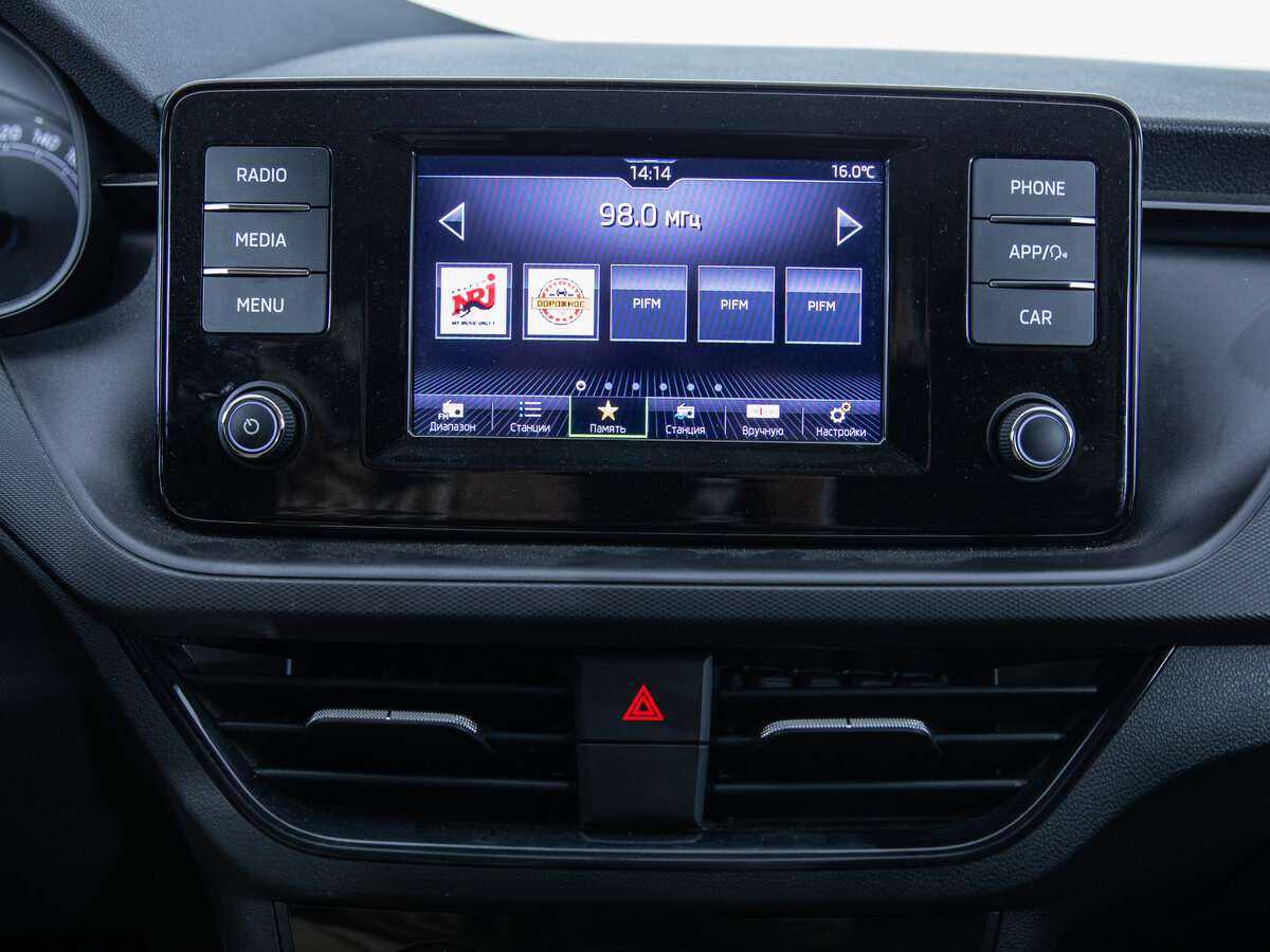 Купить Skoda Rapid с пробегом. Фото: #12