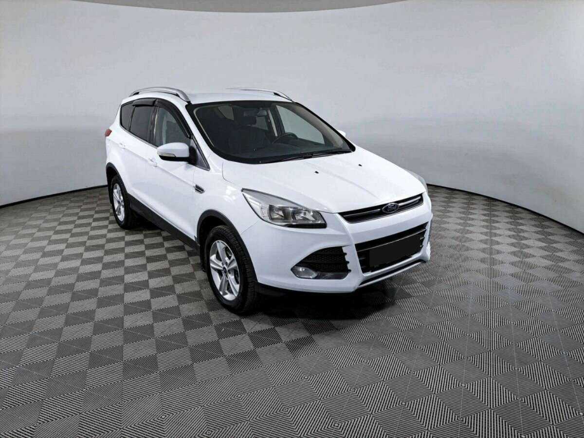 Купить Ford Kuga с пробегом. Фото: #2