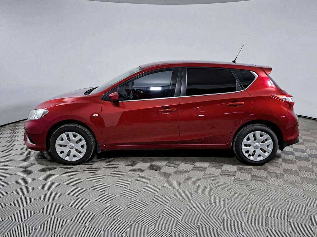 Купить Nissan Tiida с пробегом. Фото: #7