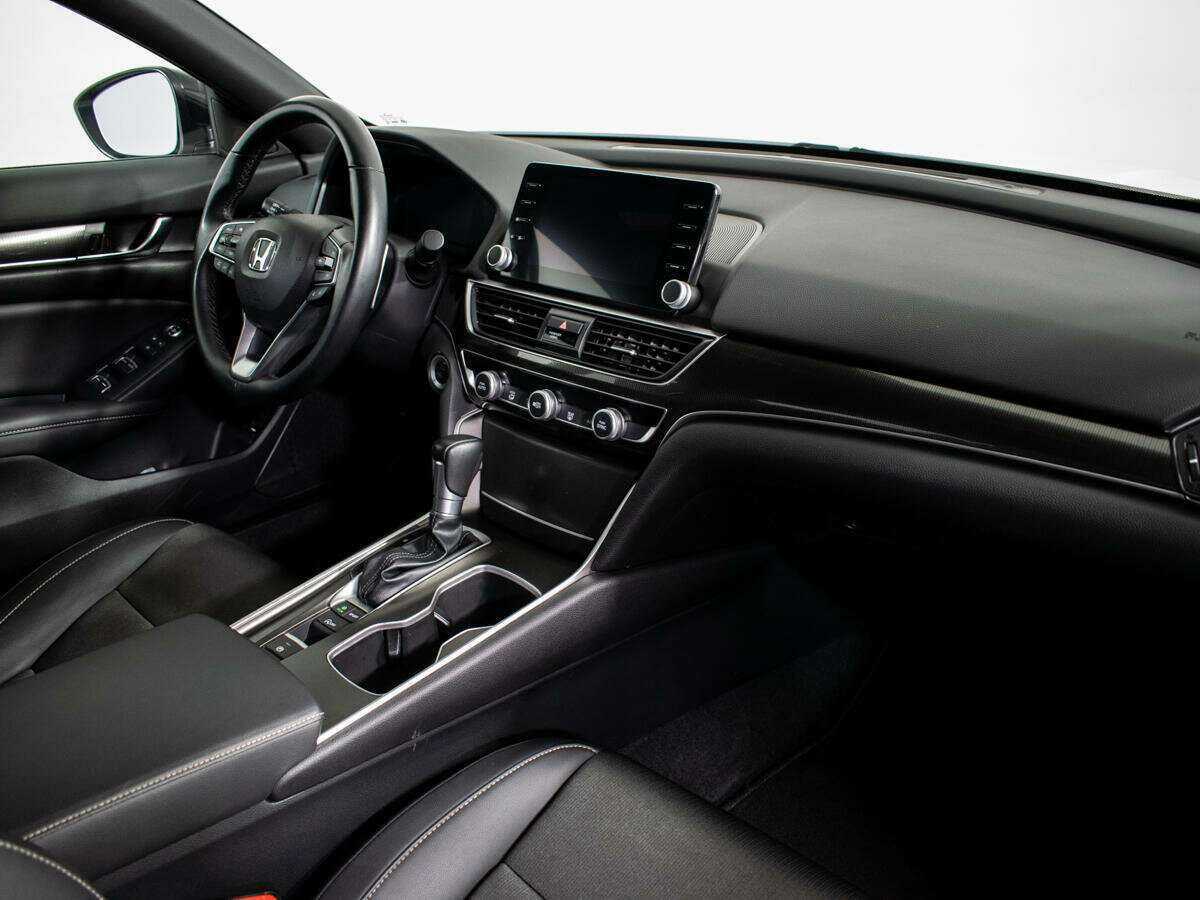 Купить Honda Accord с пробегом. Фото: #6