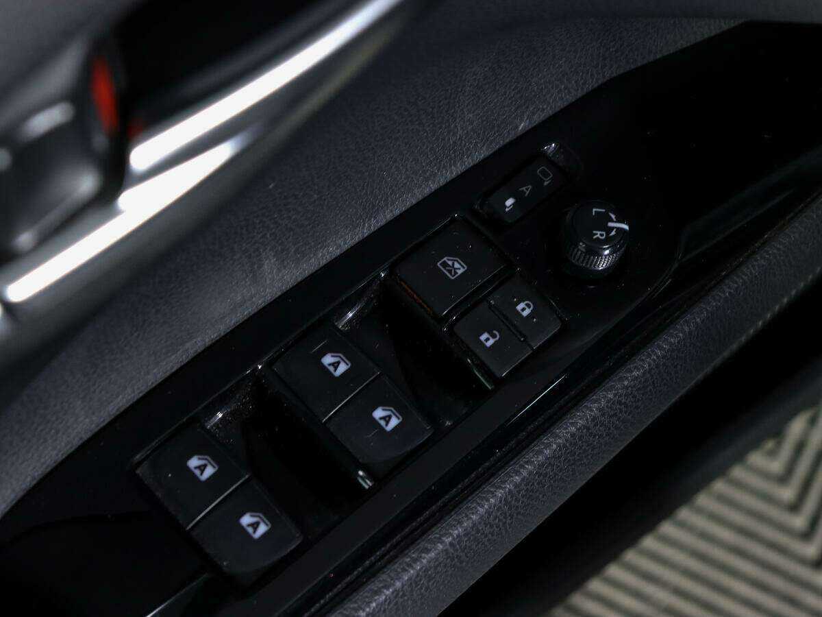 Купить Toyota Camry с пробегом. Фото: #14