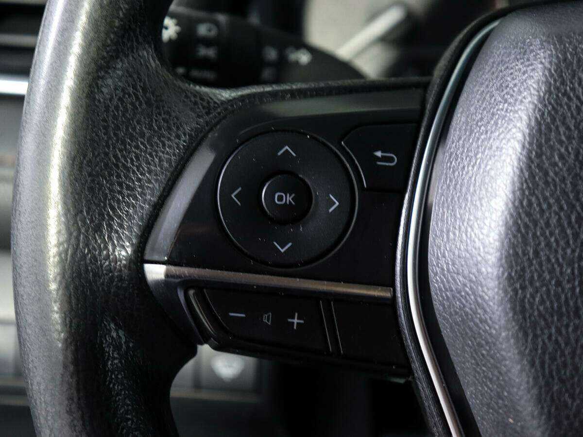 Купить Toyota Camry с пробегом. Фото: #15