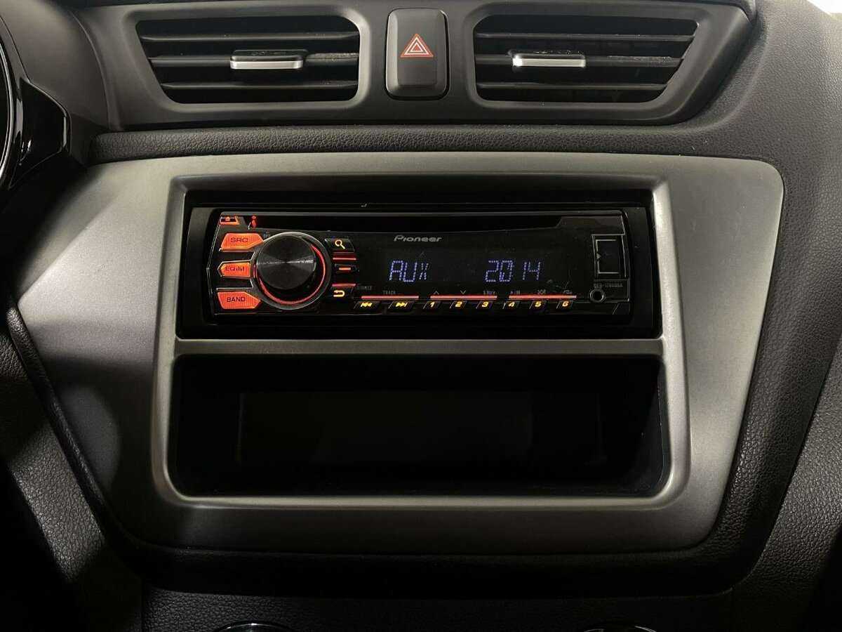 Купить Kia Rio с пробегом. Фото: #11