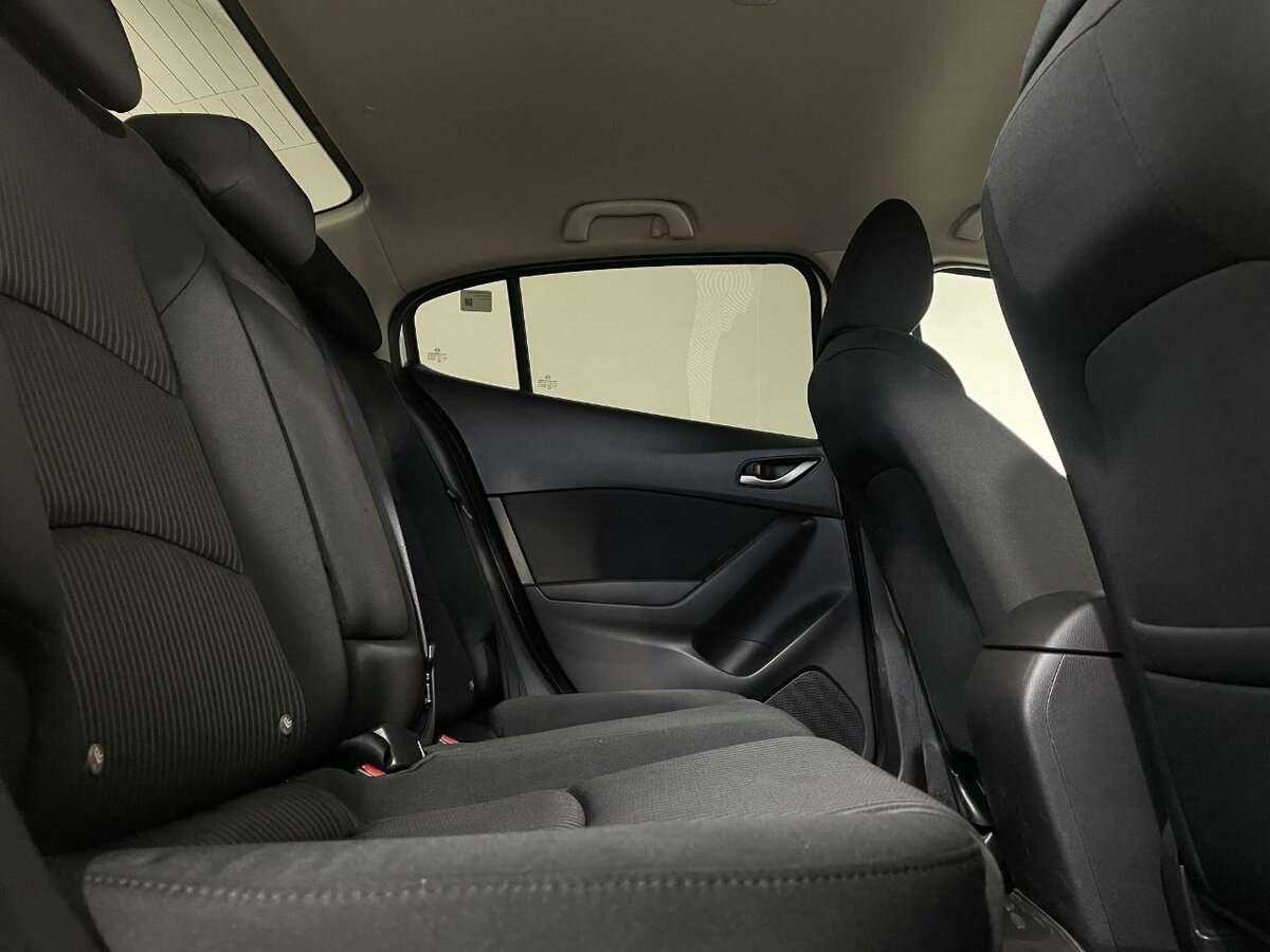 Купить Mazda 3 с пробегом. Фото: #16