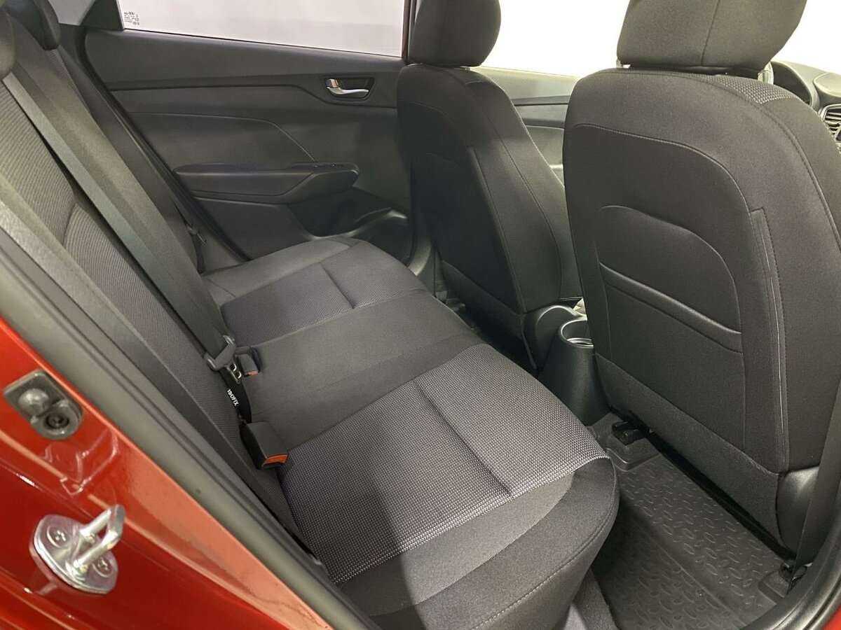 Купить Hyundai Solaris с пробегом. Фото: #16