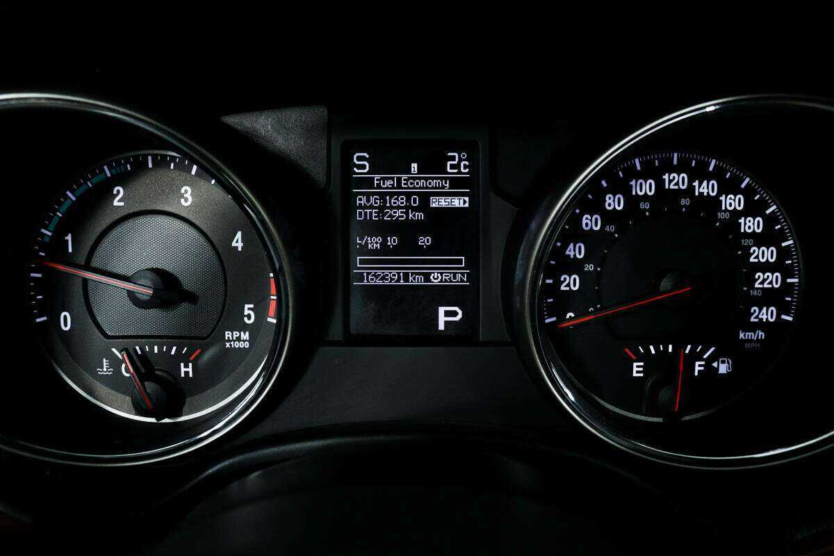 Купить Jeep Grand Cherokee с пробегом. Фото: #9