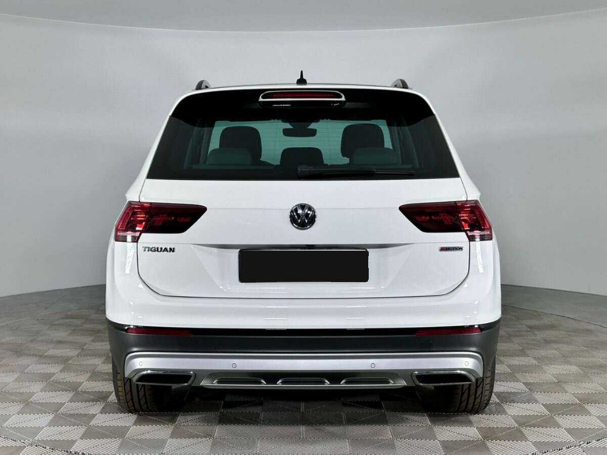 Купить Volkswagen Tiguan с пробегом. Фото: #3