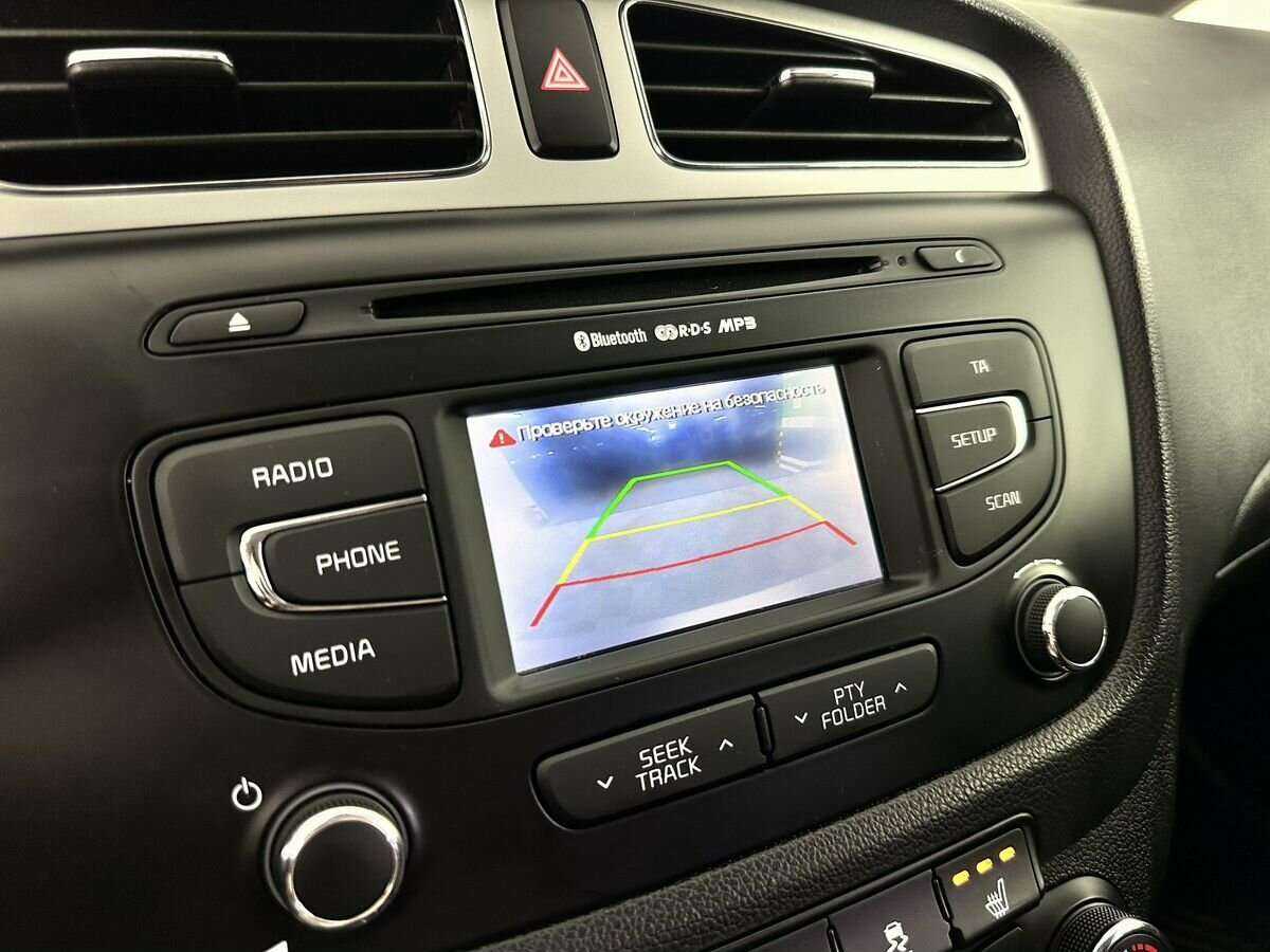 Купить Kia Ceed с пробегом. Фото: #14
