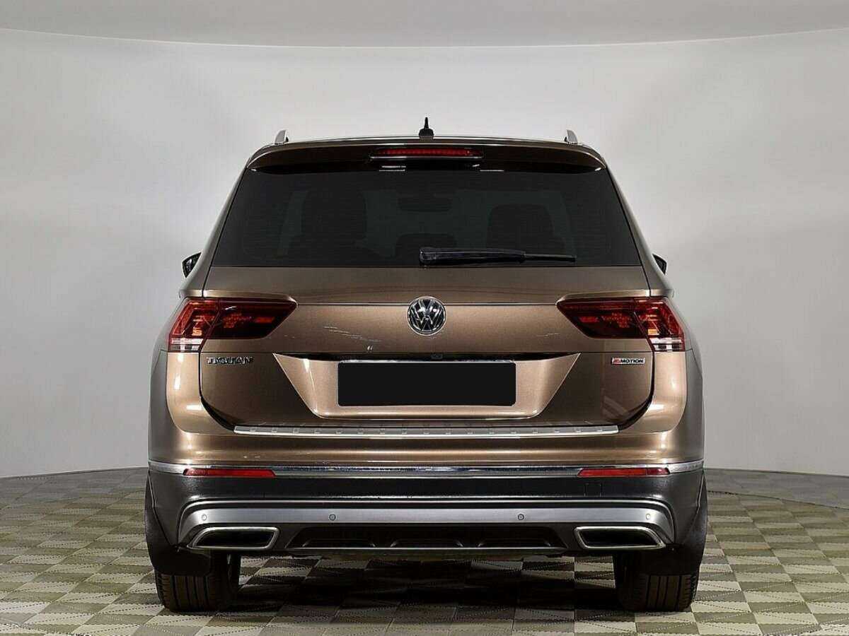 Купить Volkswagen Tiguan с пробегом. Фото: #3