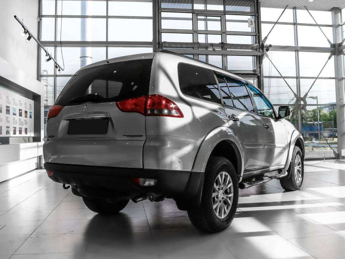 Купить Mitsubishi Pajero Sport с пробегом. Фото: #3