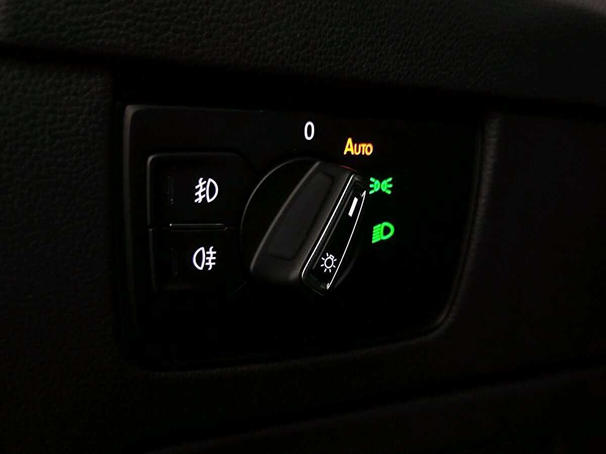 Купить Volkswagen Passat с пробегом. Фото: #22