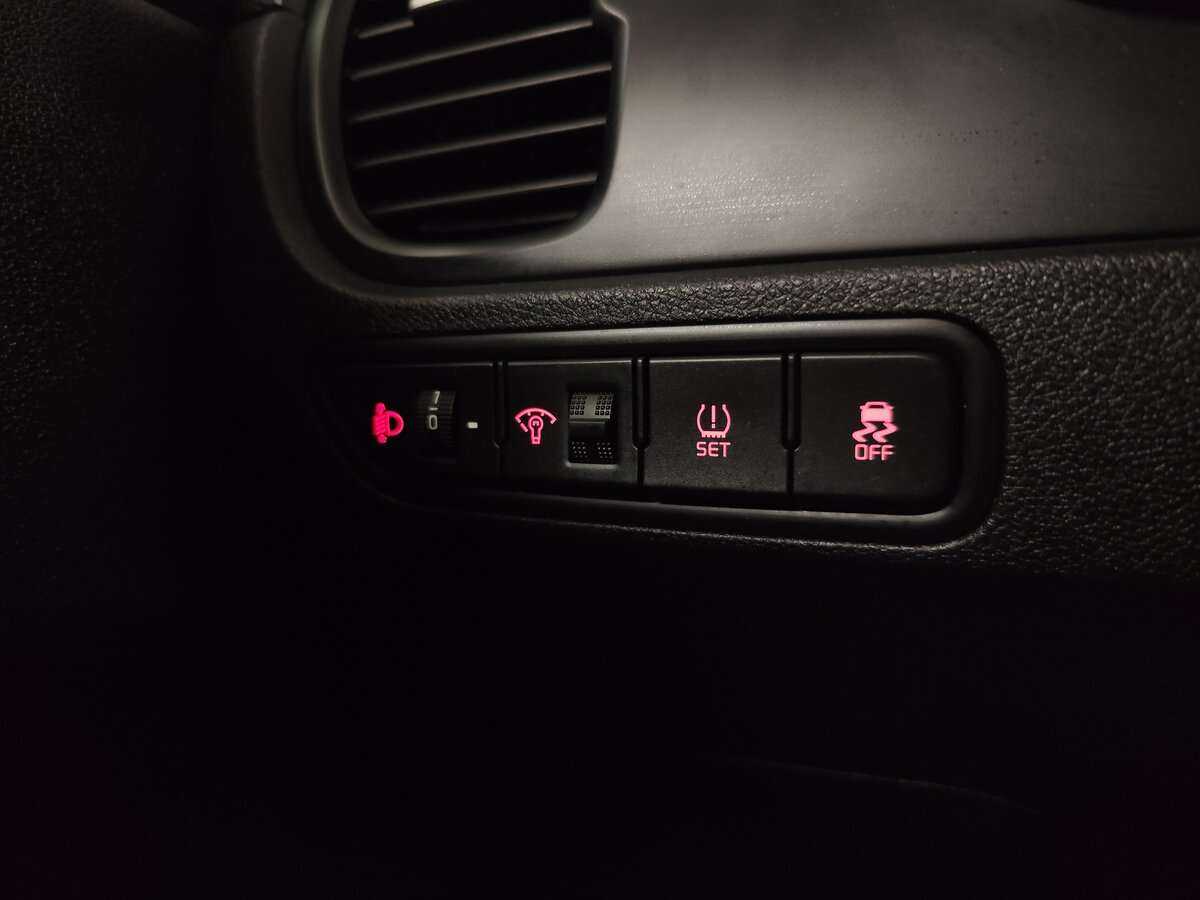 Купить Kia Rio с пробегом. Фото: #9