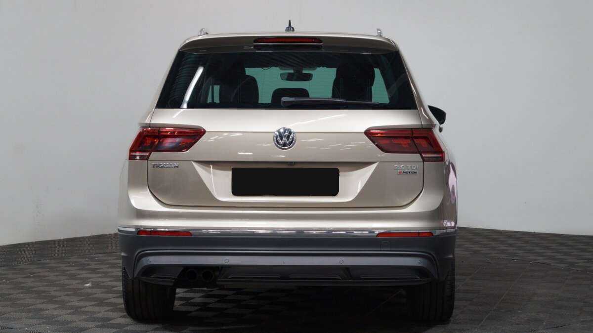 Купить Volkswagen Tiguan с пробегом. Фото: #4