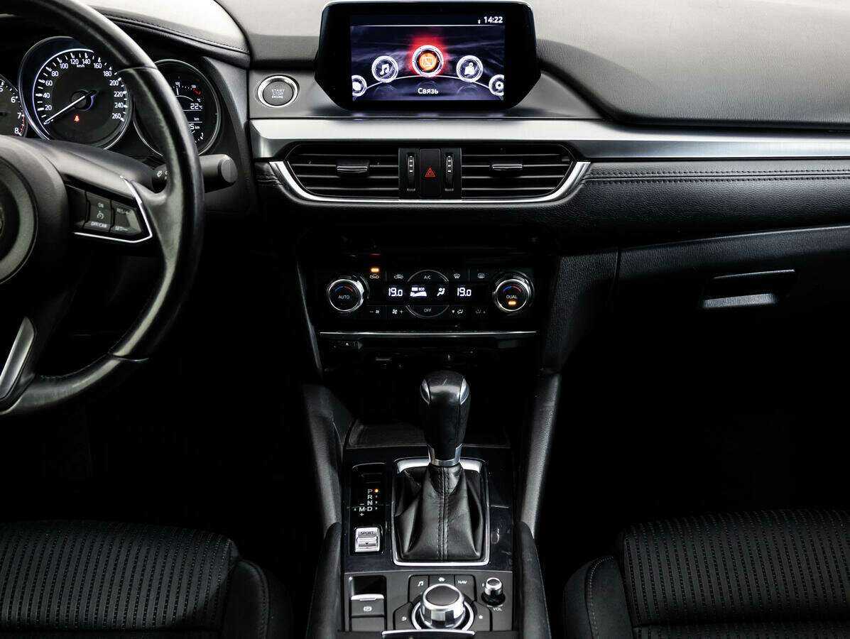 Купить Mazda 6 с пробегом. Фото: #11