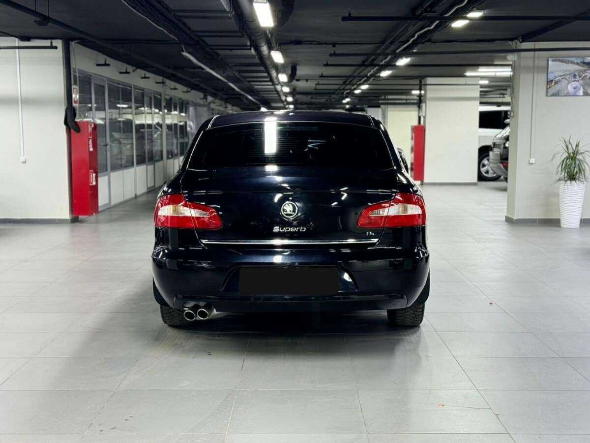 Купить Skoda Superb с пробегом. Фото: #3