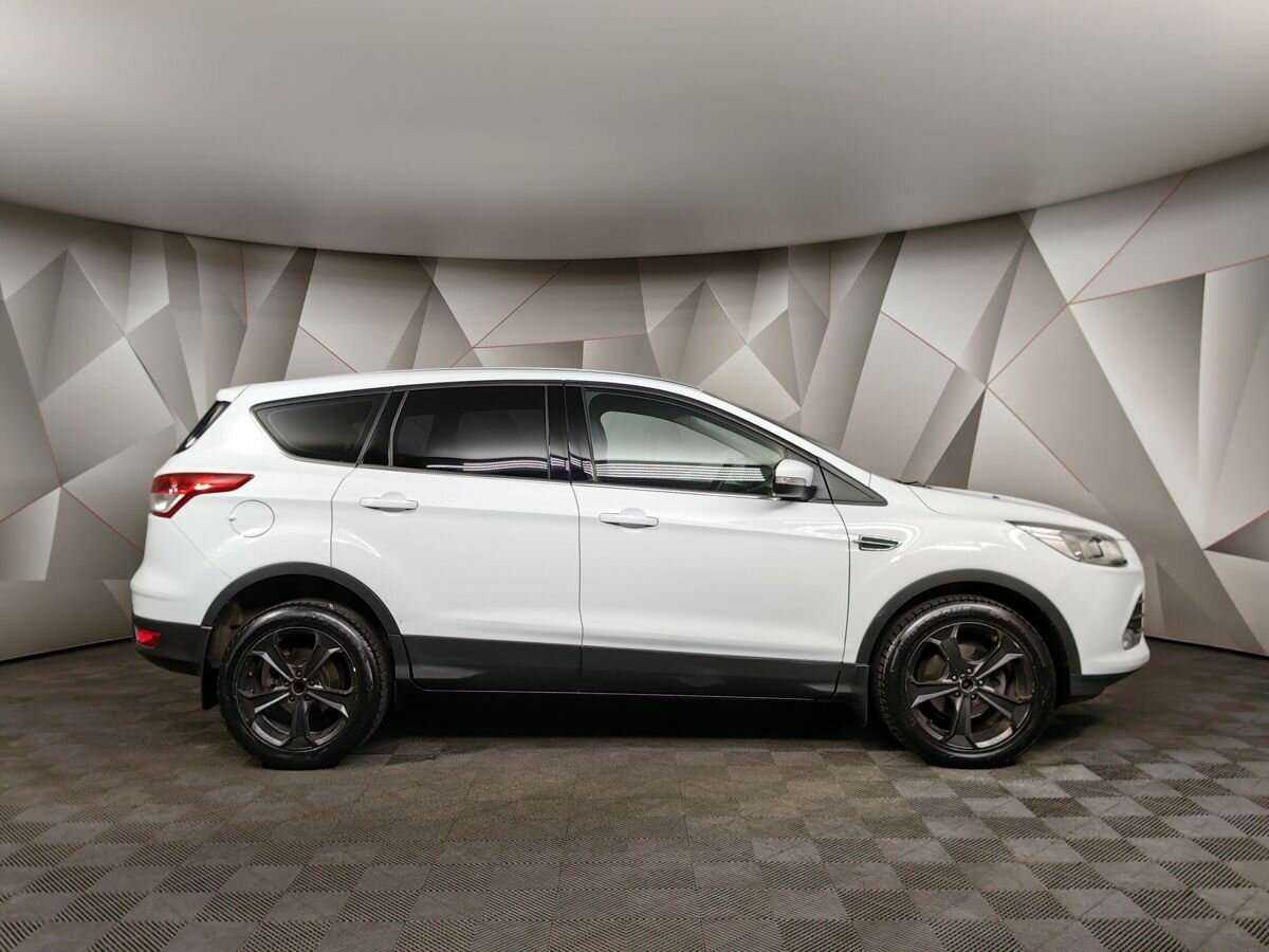 Купить Ford Kuga с пробегом. Фото: #4