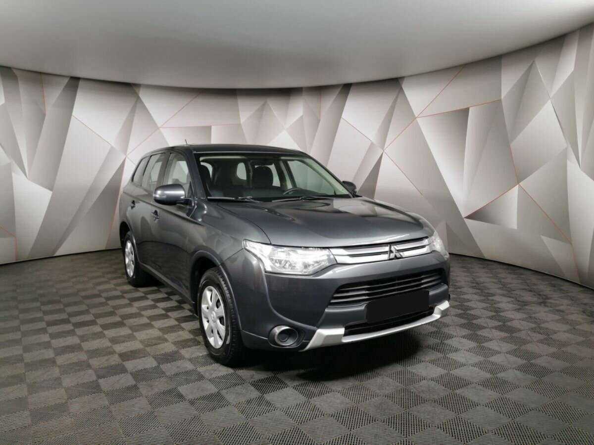 Купить Mitsubishi Outlander с пробегом. Фото: #2