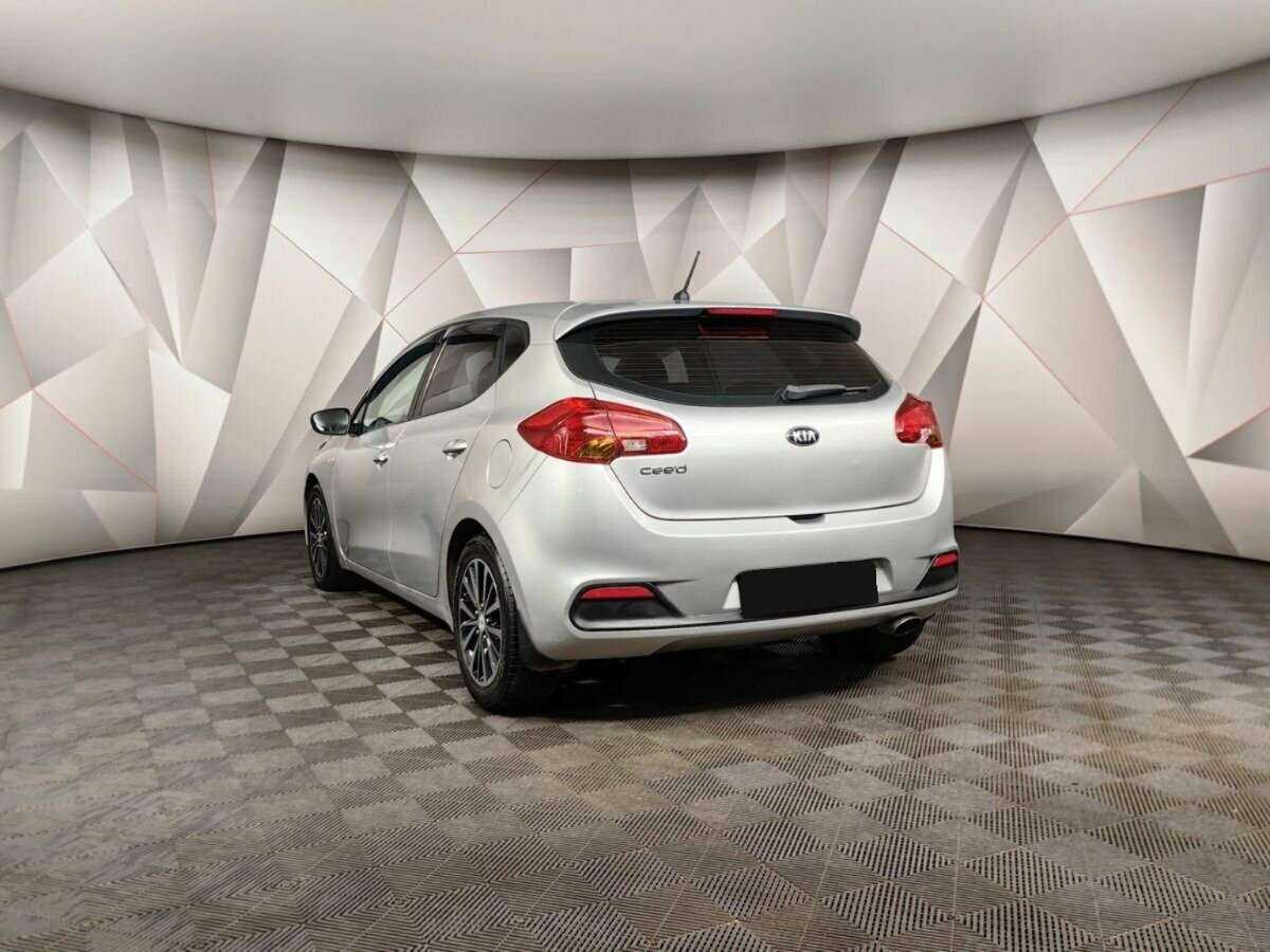 Купить Kia Ceed с пробегом. Фото: #3
