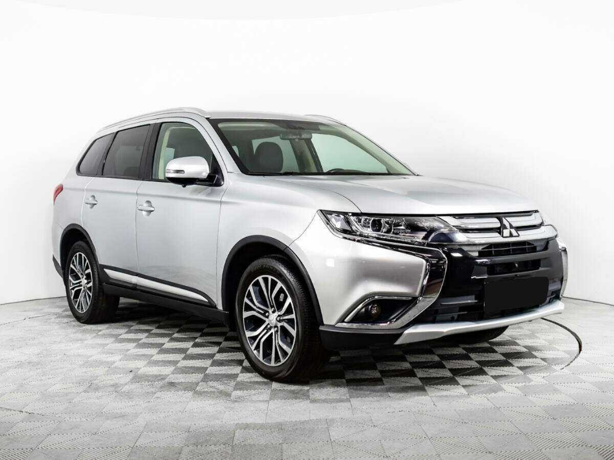 Купить Mitsubishi Outlander с пробегом. Фото: #2
