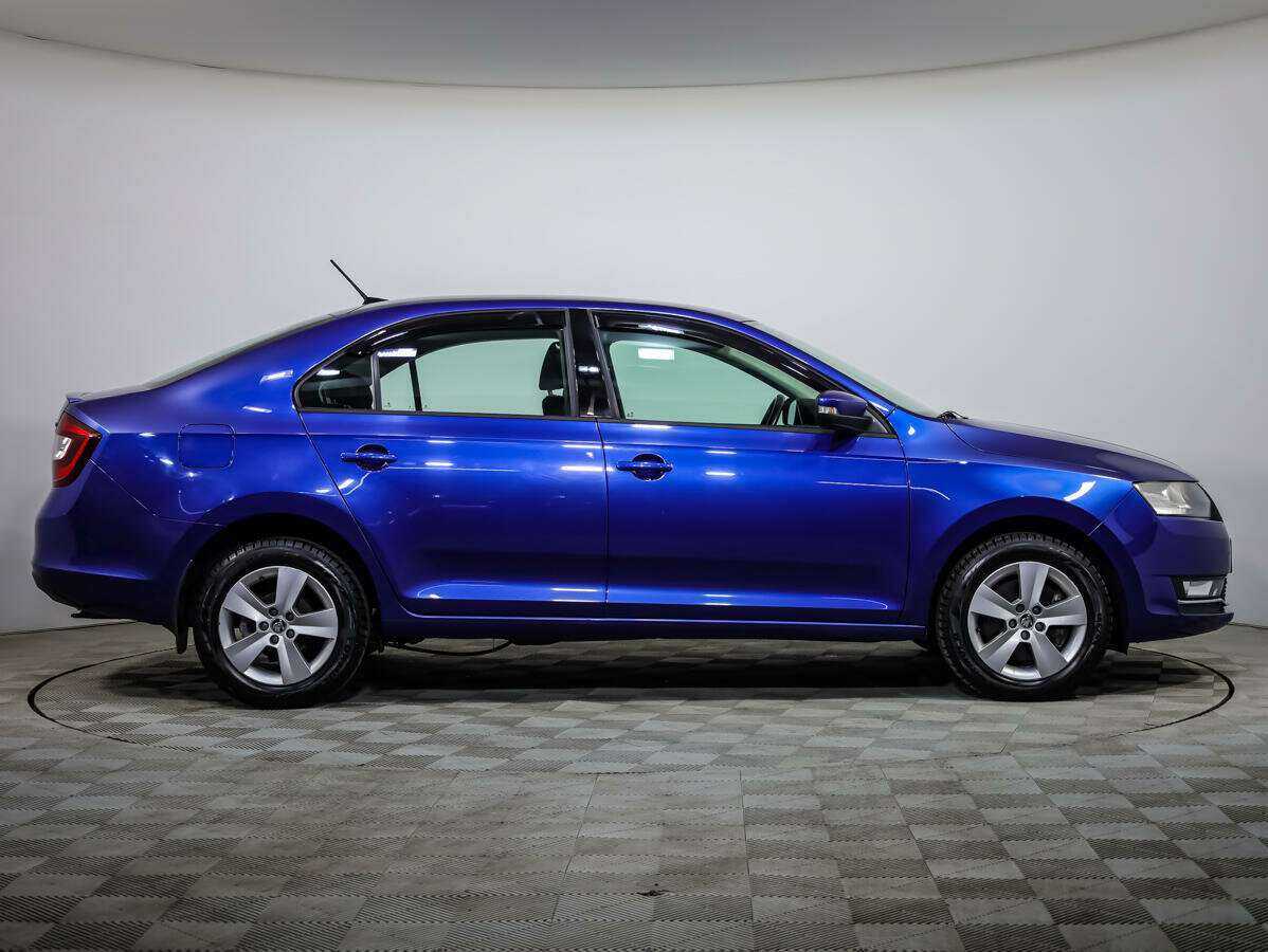 Купить Skoda Rapid с пробегом. Фото: #2