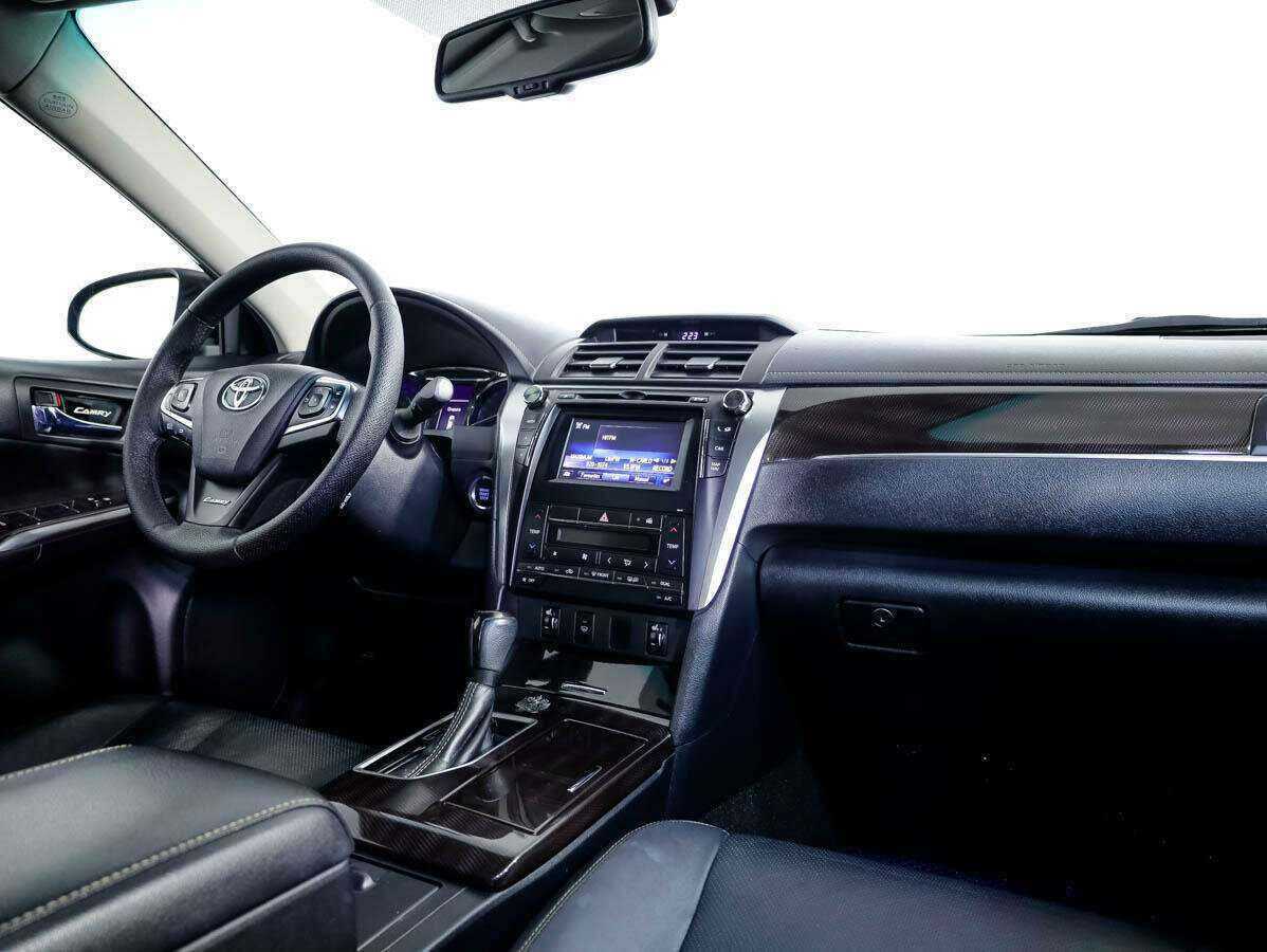 Купить Toyota Camry с пробегом. Фото: #7