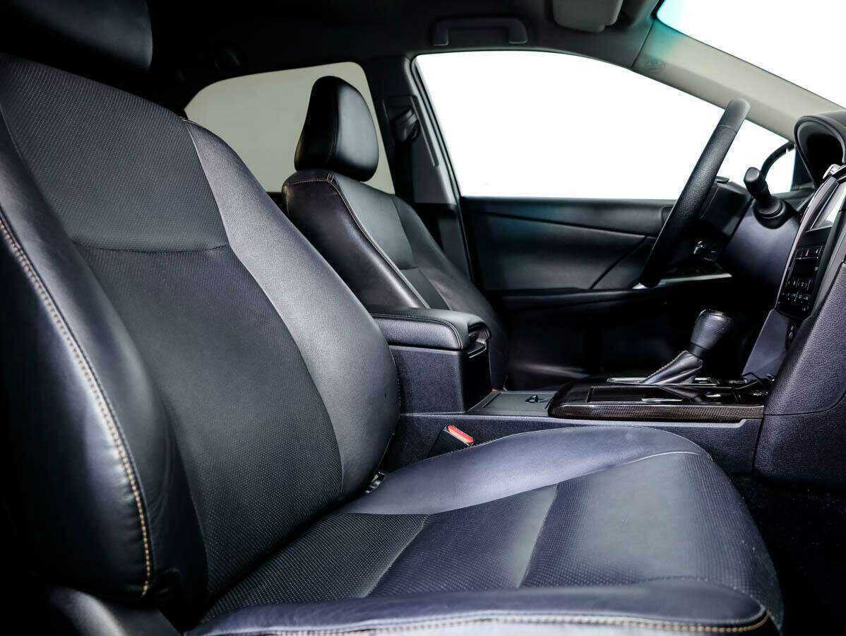 Купить Toyota Camry с пробегом. Фото: #10