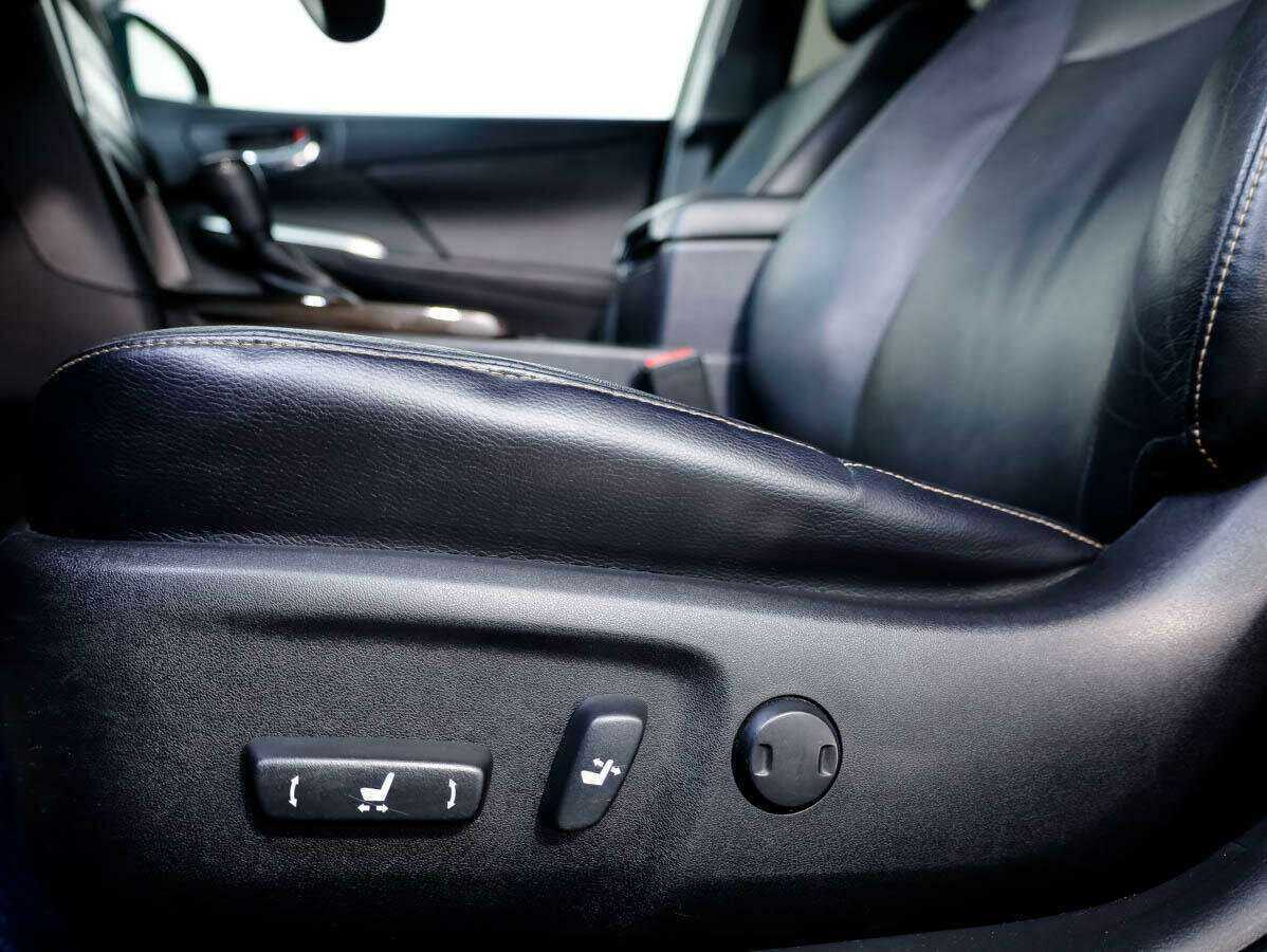 Купить Toyota Camry с пробегом. Фото: #12