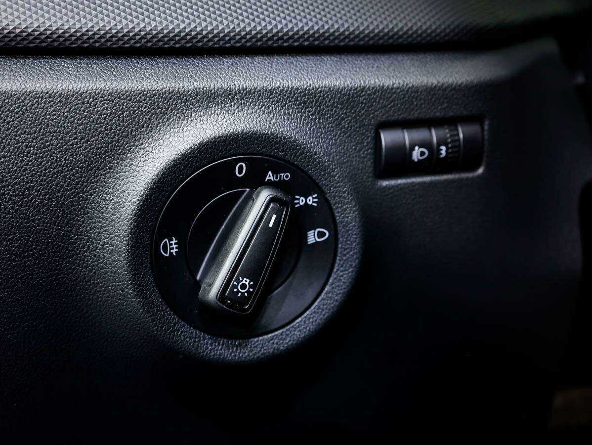 Купить Volkswagen Polo с пробегом. Фото: #13